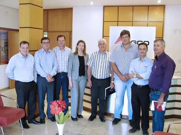 Visita à AGCO. Foto: Prefeitura Municipal de Ibirubá