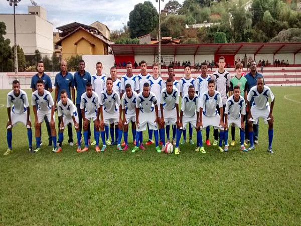 Seleção da Liga Desportiva de Cantagalo espera reverter, em casa, resultado negativo do primeiro jogo, realizado sábado passado. Foto: Divulgação/Liga Desportiva