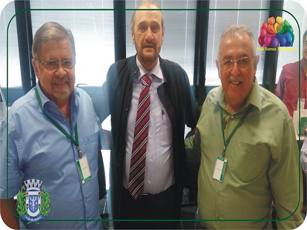 Vice-prefeito Tacilinho, Secretário de Estado de Transportes e Obras Públicas de Minas, Murilo de Campos Valadares e Ronilton Cintra. Foto: ASCOM Pref. Itaú de Minas
