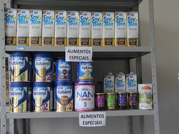 Alimentos especiais disponíveis a alunos com necessidades específicas. Foto: Valdir Bonete/Assessoria de Comu