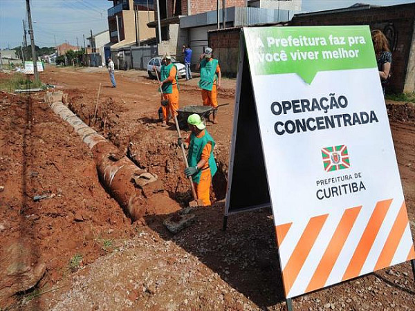 A Prefeitura de Curitiba iniciou nesta quarta-feira (11) mais uma Operação Concentrada no bairro Tatuquara.. Foto: Everson Bressan/SMCS