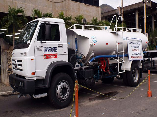 Equipamento comporta 10 mil litros e vai fortalecer a frota da Secretaria Municipal de Viação e Transportes. Foto: Gilmar Marques
