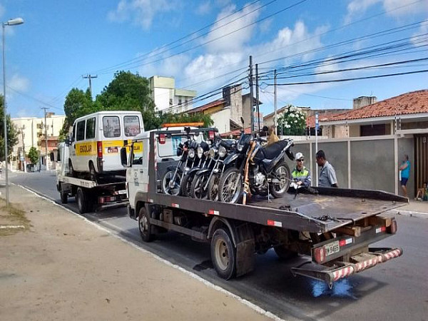 SMTT realizou ontem (11) operações de fiscalização de trânsito em três pontos da cidade. Foto: 