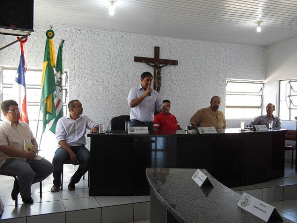 Vice prefeito Robson Martins abrindo a Conferência Municipal das Cidades. Foto: Fagner Abreu - Agecom Prefeitura