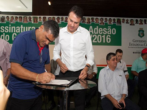Assinatura do Termo de Adesão do Programa Garantia Safra. Foto: 